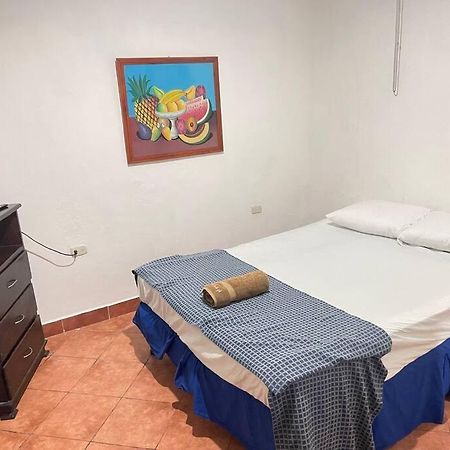 Apartamento Nilxon / Habitacion Гранада Екстериор снимка